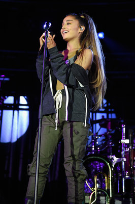 Ariana Grande tote bag #Z1G1036140