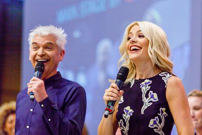 Holly Willoughby Poster Z1G1064664