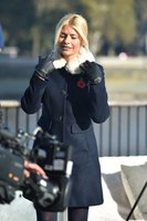 Holly Willoughby hoodie #1600582