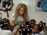 Shakira t-shirt #Z1G115187