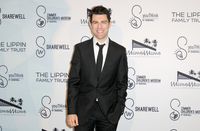 Max Greenfield Poster Z1G1161001