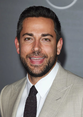 Zachary Levi Poster Z1G1168933