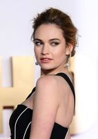 Lily James Poster Z1G1169895