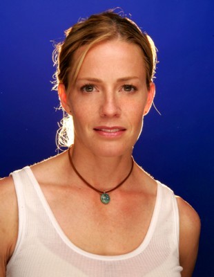 Elizabeth Shue Poster Z1G123736