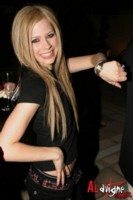 Avril Lavigne Sweatshirt #32409