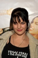 Pauley Perrette Poster Z1G150056