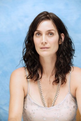 Carrie Anne Moss Poster Z1G166574