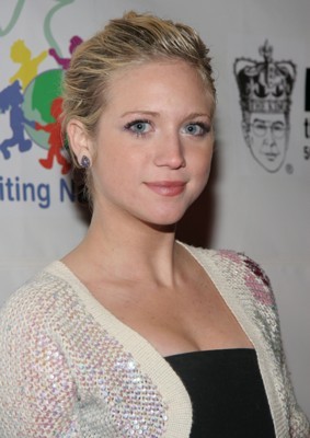 Brittany Snow Poster Z1G167749