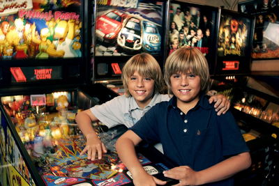 Cole Sprouse & Dylan Sprouse Mouse Pad Z1G2280751