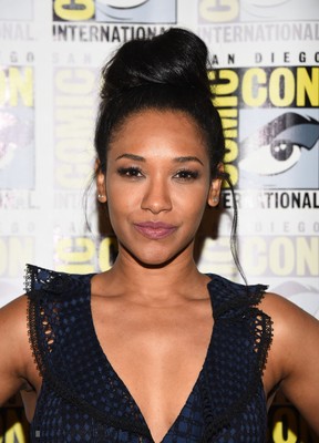 Candice Patton Poster Z1G2340402