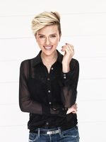 Scarlett Johansson Sweatshirt #3032849