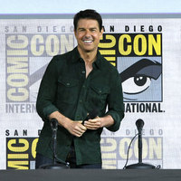 Tom Cruise Sweatshirt #3059632