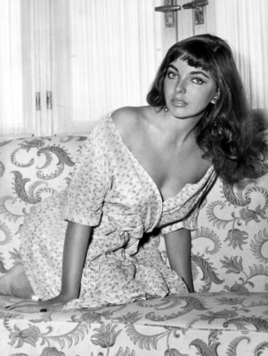 Joan Collins Poster Z1G306834