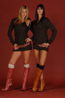 Melissa Satta and Thais Wiggers Souza Sweatshirt #718062
