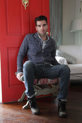 Zachary Quinto Poster Z1G323970
