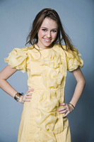 Miley Cyrus Longsleeve T-shirt #743817