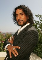 Naveen Andrews Poster Z1G336106