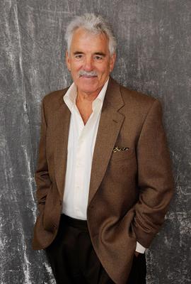 Dennis Farina Poster Z1G342639