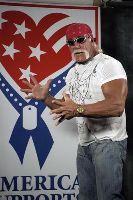 Hulk Hogan Longsleeve T-shirt