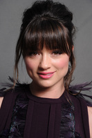 Crystal Reed Poster Z1G345438