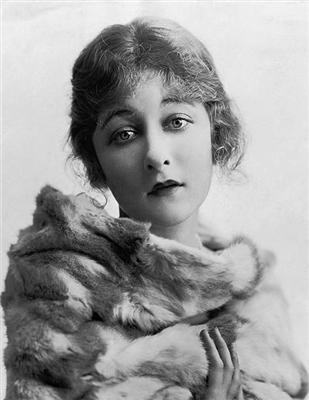 Mildred Harris Mouse Pad Z1G3504424