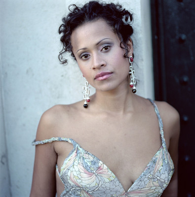 Angel Coulby Poster Z1G354083