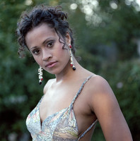 Angel Coulby Poster Z1G354086