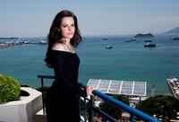 Emily Hampshire Poster Z1G356877