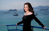 Emily Hampshire Poster Z1G356902