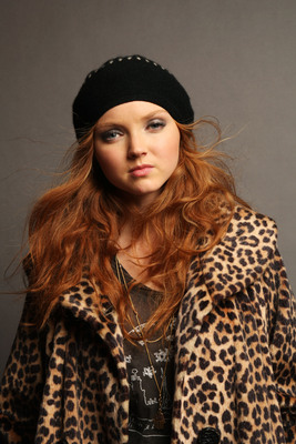 Lily Cole Poster Z1G367971