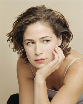 Maura Tierney Poster Z1G371149