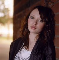 Emily Browning Mouse Pad Z1G395173