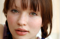 Emily Browning Poster Z1G395178