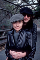 John Lennon and Yoko Ono Poster Z1G442158