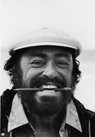 Luciano Pavarotti Sweatshirt #875628