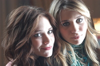 Ashley and Mary Kate Olsen t-shirt #Z1G452209