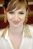 Louise Bourgoin Poster Z1G464654