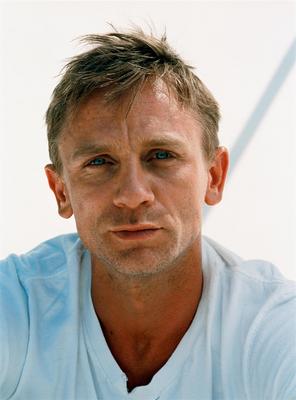 Daniel Craig tote bag