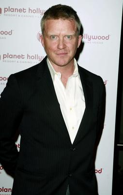 Anthony Michael Hall Poster Z1G521184