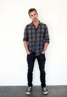 Theo James Poster Z1G525220