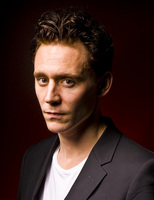 Tom Hiddleston Longsleeve T-shirt #953967