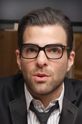 Zachary Quinto Poster Z1G529247