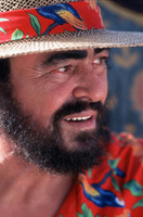 Luciano Pavarotti Sweatshirt #960122