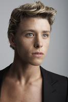 Mitch Hewer Poster Z1G540371