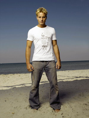 Justin Hartley Mouse Pad Z1G545539