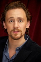 Tom Hiddleston Sweatshirt #988227