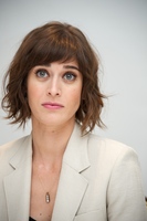 Lizzy Caplan mug #Z1G559885