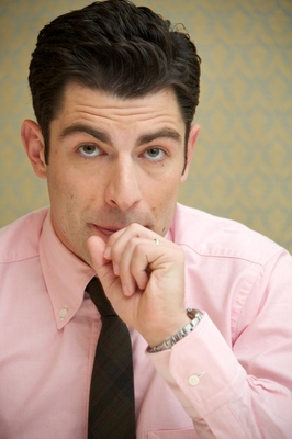 Max Greenfield Poster Z1G562232