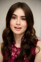 Lily Collins Poster Z1G576832