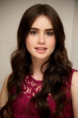 Lily Collins Mouse Pad Z1G576838